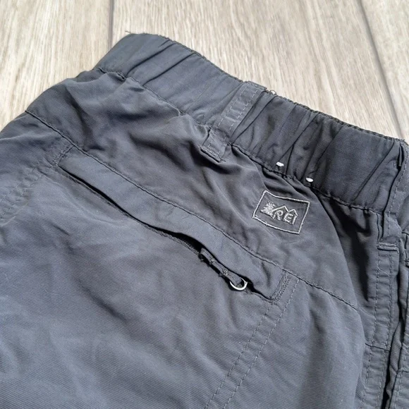REI Coop Convertible Pants Light Weight Hiking Travel Women’s size 10 - Picture 2 of 10